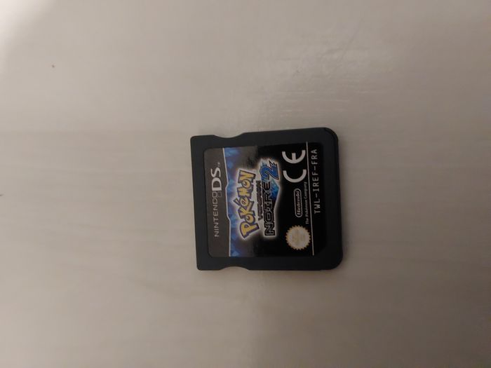Pokémon version Noire 2 Nintendo DS Français - R4 - photo numéro 1