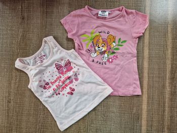 Lot tops 4 ans en très bon état