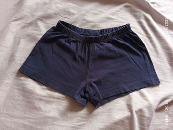 Short Lupilu taille 3 ans