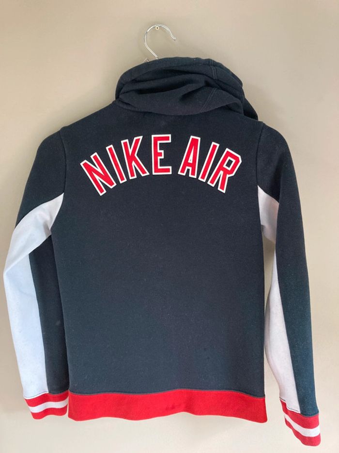 Veste Nike 10 ans - photo numéro 3