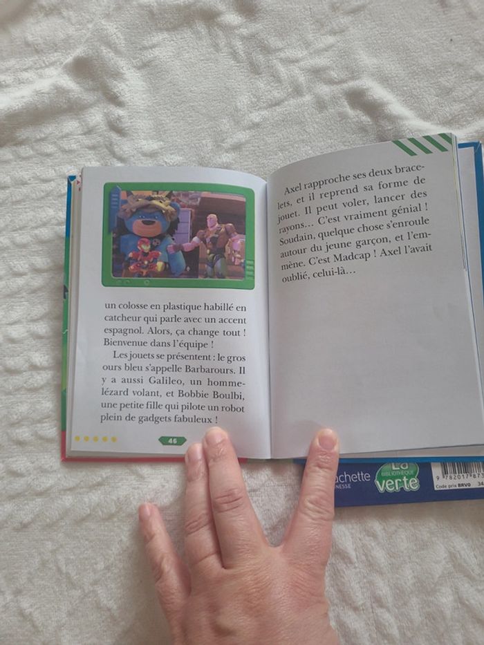Lot livres pokemon et Powers Players - photo numéro 3