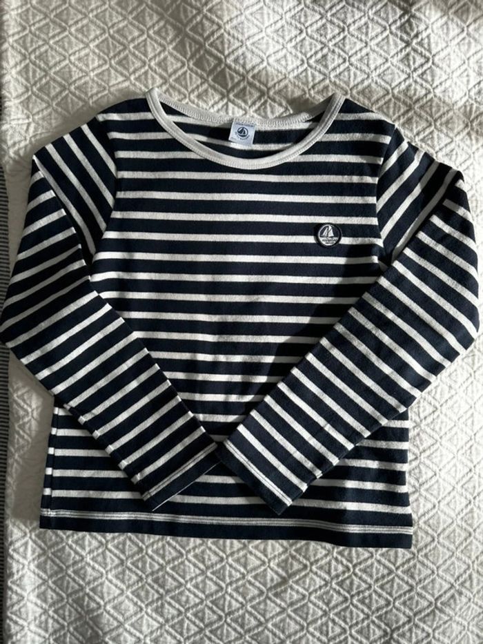 Jolie marinière  manches longues petit bateau 10 ans