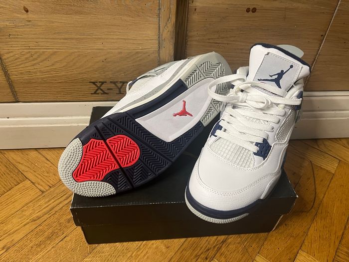 Basket Nike Air Jordan 4 Midnight Navy - Taille 41 - photo numéro 3