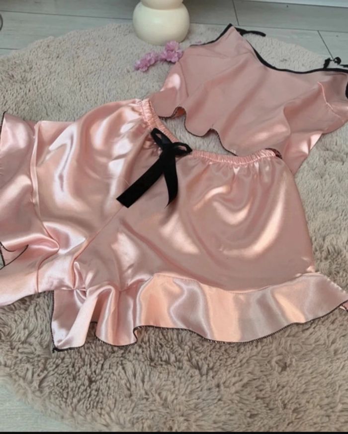 Pyjama short rose satinée - photo numéro 2