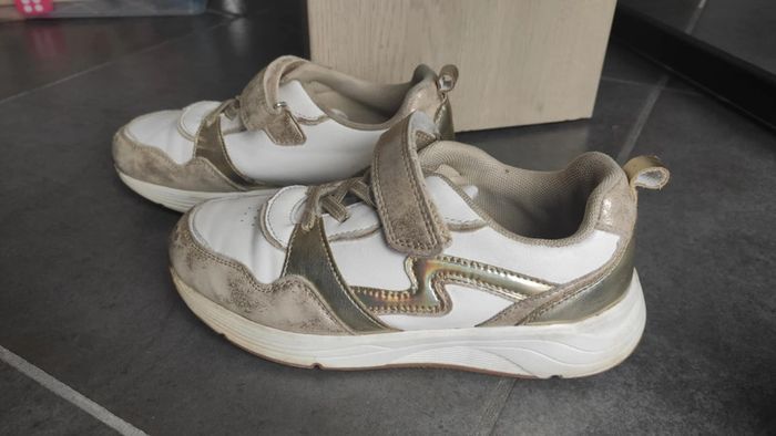 Lot chaussures fille pointure 33