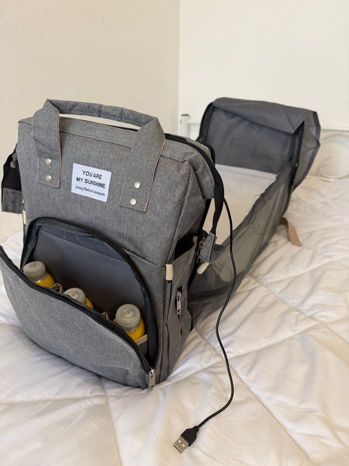 Sac à langer neuf avec lit intégré - 2 en 1 - photo numéro 1