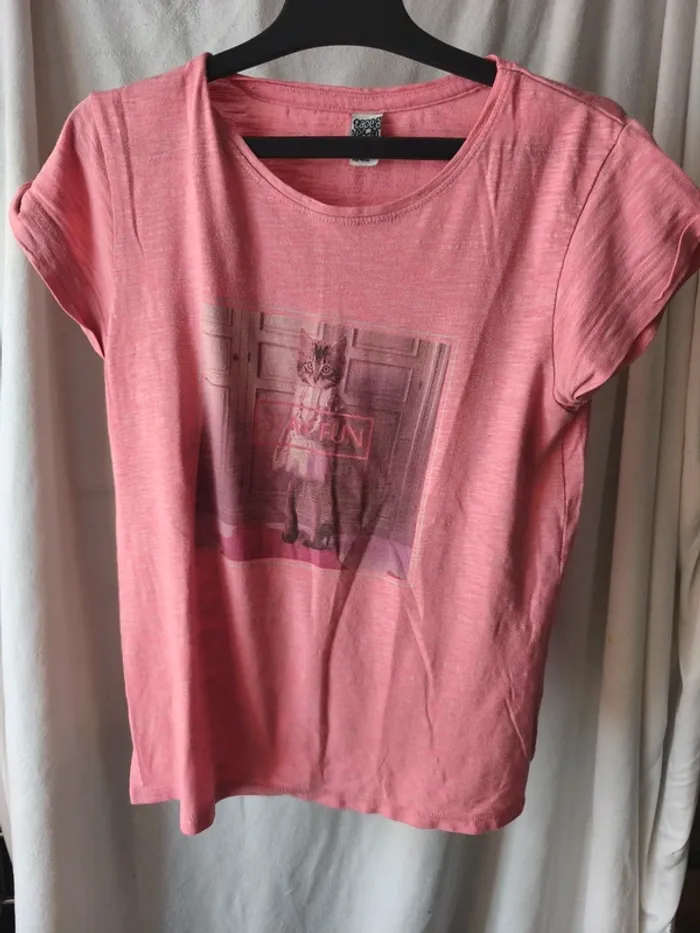 T-shirt rose 14 ans