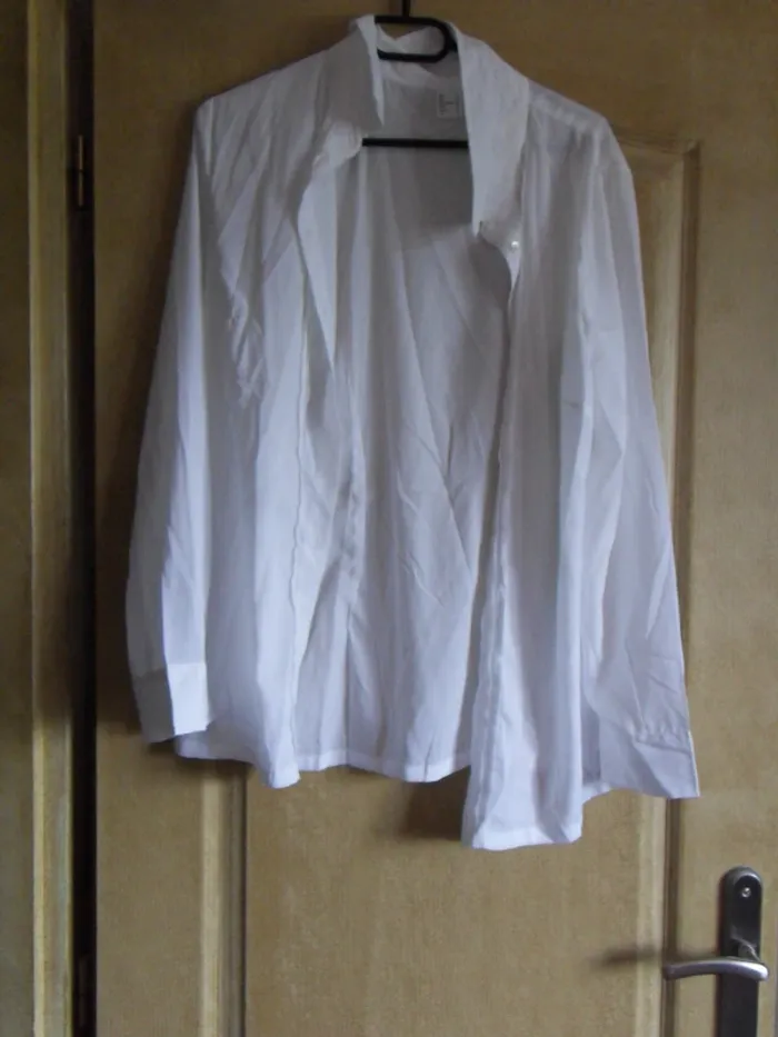 chemise blanche - photo numéro 2