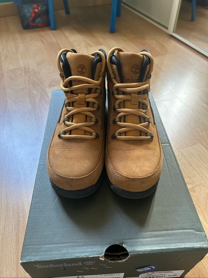 Chaussure montante