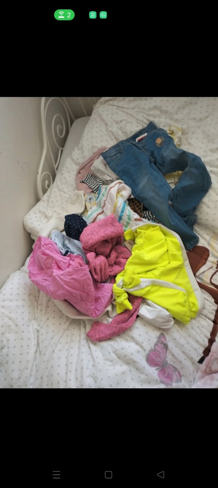 Lot vêtements filles 4 ans