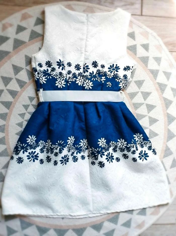 Robe  blanc  bleu  fleuri  cérémonie  -  Miss  One  -  M =  XS actuel -  Neuve - photo numéro 9