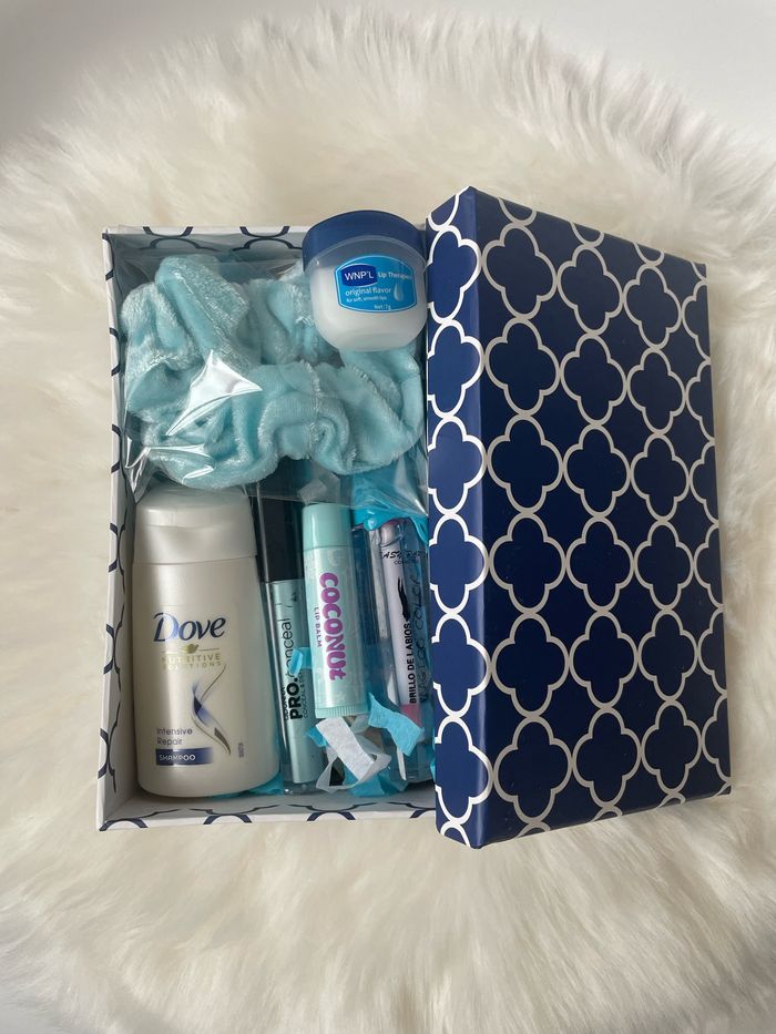 Boîte cadeau bleu turquoise - photo numéro 3