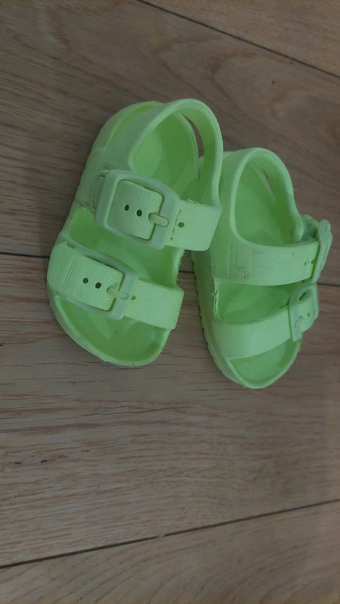 Sandales plastique - photo numéro 2