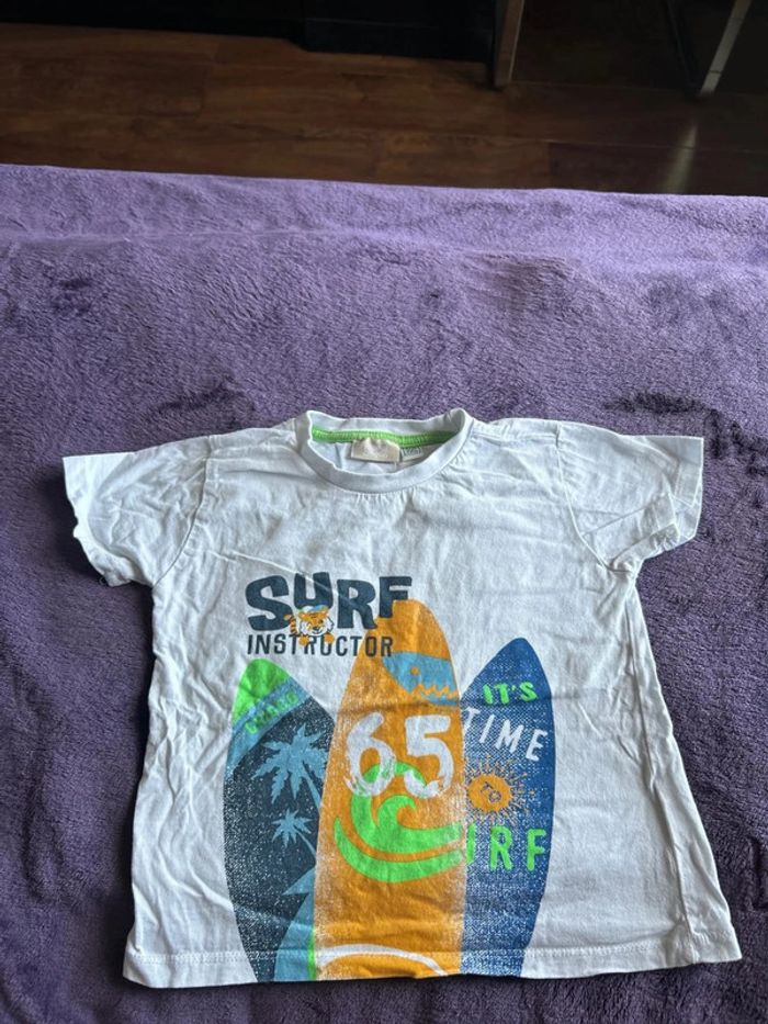 T-shirt manches courtes garcon blanc et imprimés thème surf My first Chicco taille 4 ans