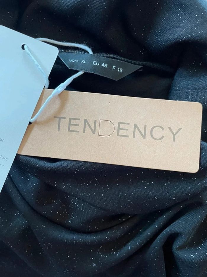 Robe tunique noire façon poncho splendide - photo numéro 6