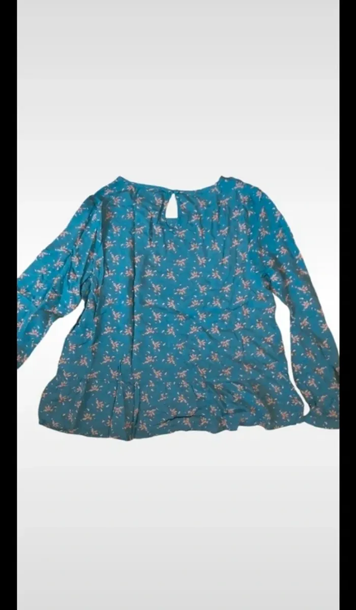 Blouse bleu imprimé  fleurs taille similaire 36 - photo numéro 2