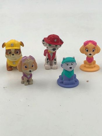 Lot de 5 mini figurines de la Pat patrouille