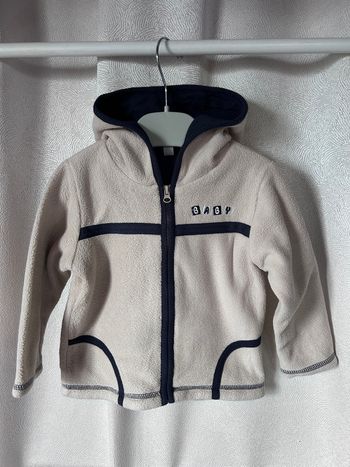 Gilet veste polaire capuche 18 mois