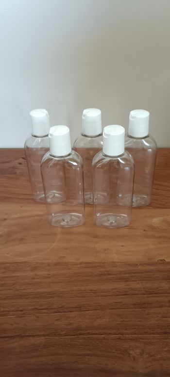 Lot de 5 bouteilles de voyage
