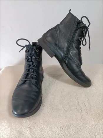 Boots Mephisto taille 8 US / 38,5 FR /
