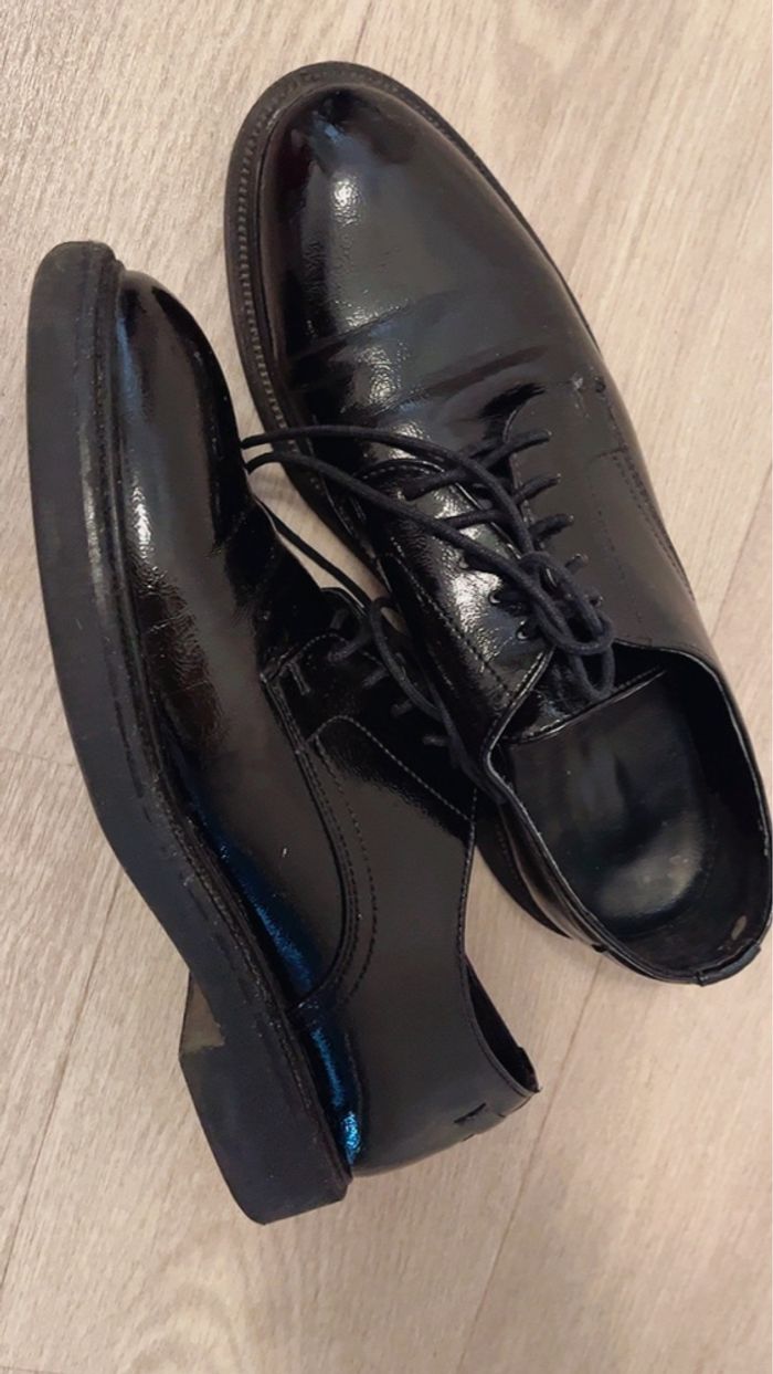 Derbys en cuir verni pour femme - photo numéro 3