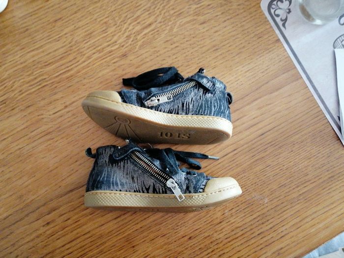 Chaussures 10 IS pointure 29 - photo numéro 3