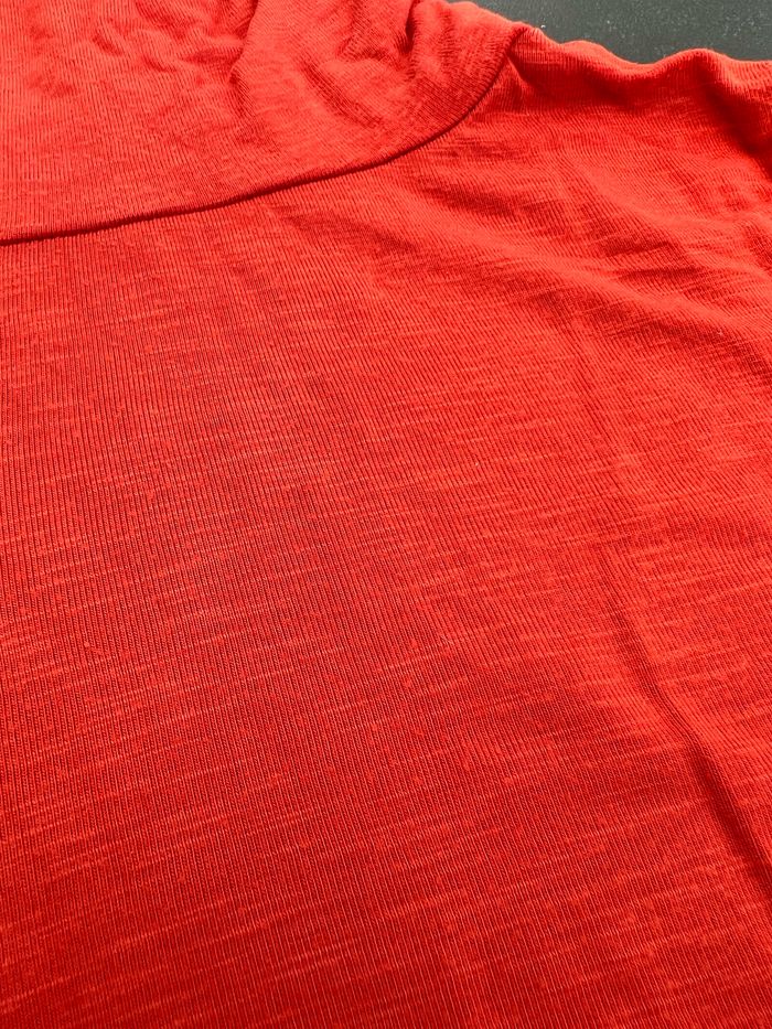 Tee-shirt col roulé - photo numéro 3