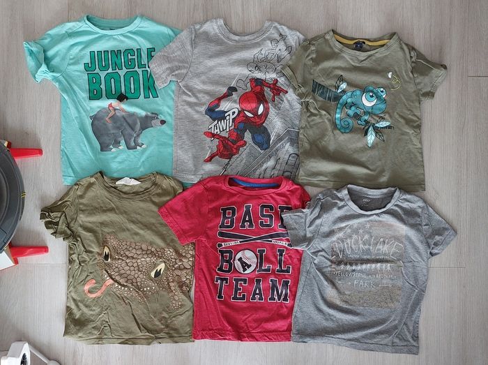 Lot de 6 t-shirts Taille 4ans