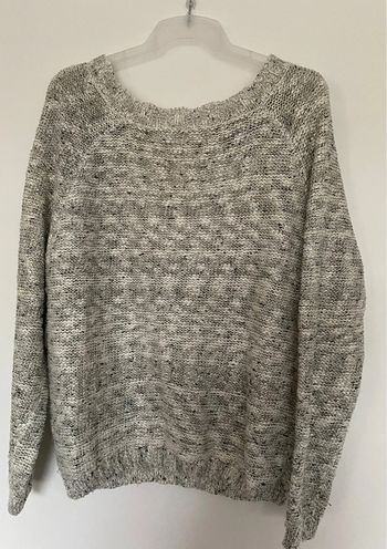 Pull avec noeud dans le dos