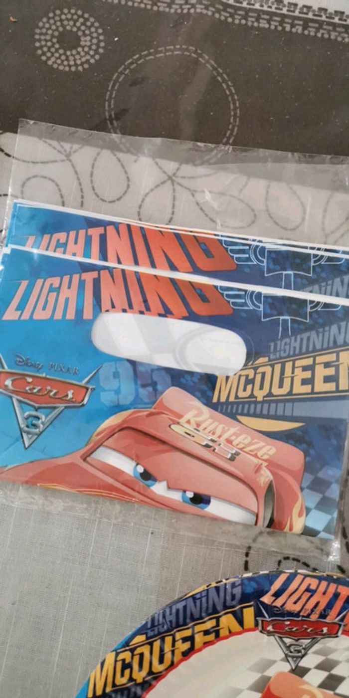 Vaisselle anniversaire cars - photo numéro 3