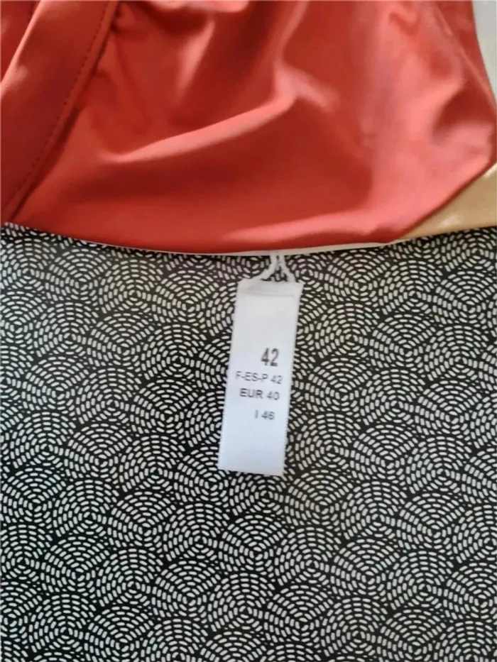 Haut de maillot de bain drapeau rouge - photo numéro 3
