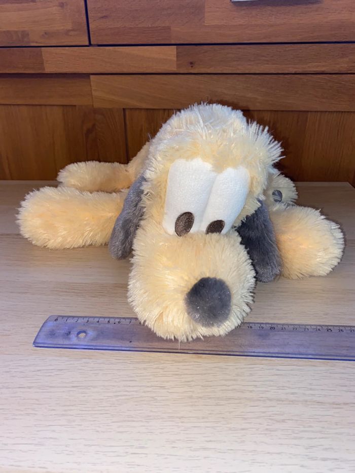 Peluche Disney Disneyland Paris chien Pluto Mickey mouse pilou - photo numéro 3