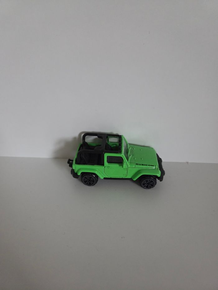 Voiture Majorette Jeep Wrangler Vert Vif - Échelle 1/60 - Réf 224 - photo numéro 4