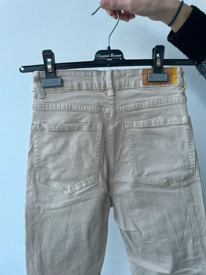 Pantalon beige stradivarius - photo numéro 3