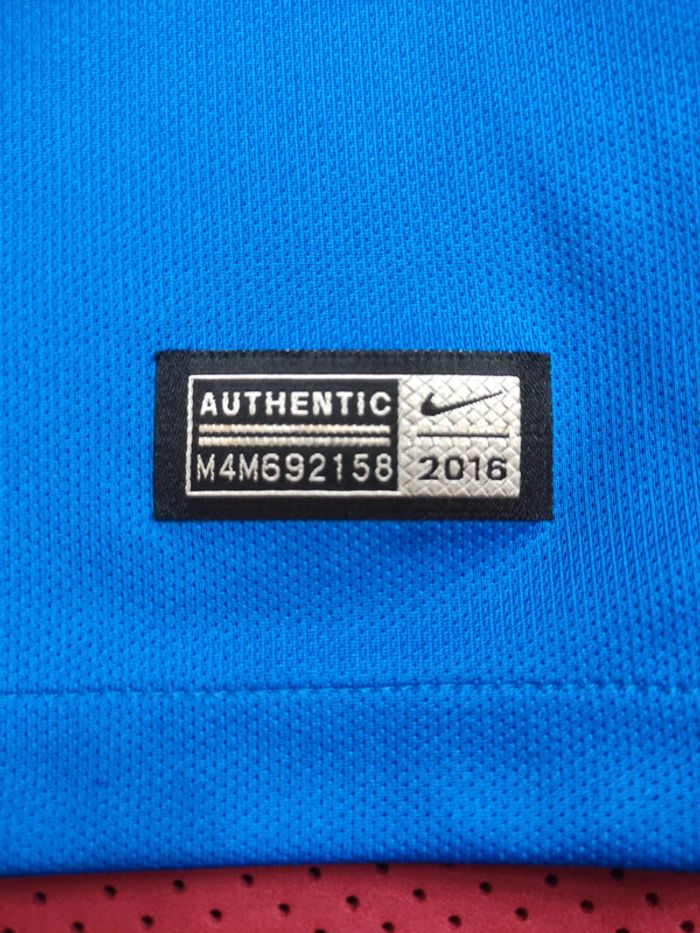 Maillot de foot Griezmann France, Nike Authentique Officiel taille enfant 13/15 ans, proche du Neuf - photo numéro 8