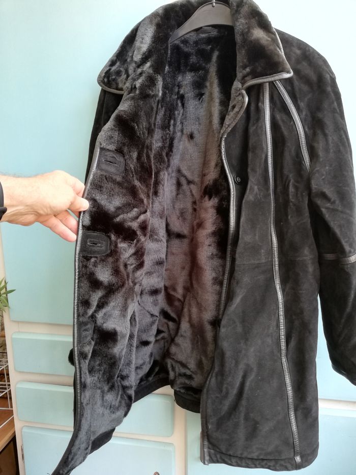 Manteau hiver ou automne noir. - photo numéro 2
