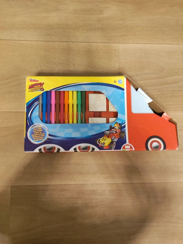 Bus Coloriage Mickey - photo numéro 2