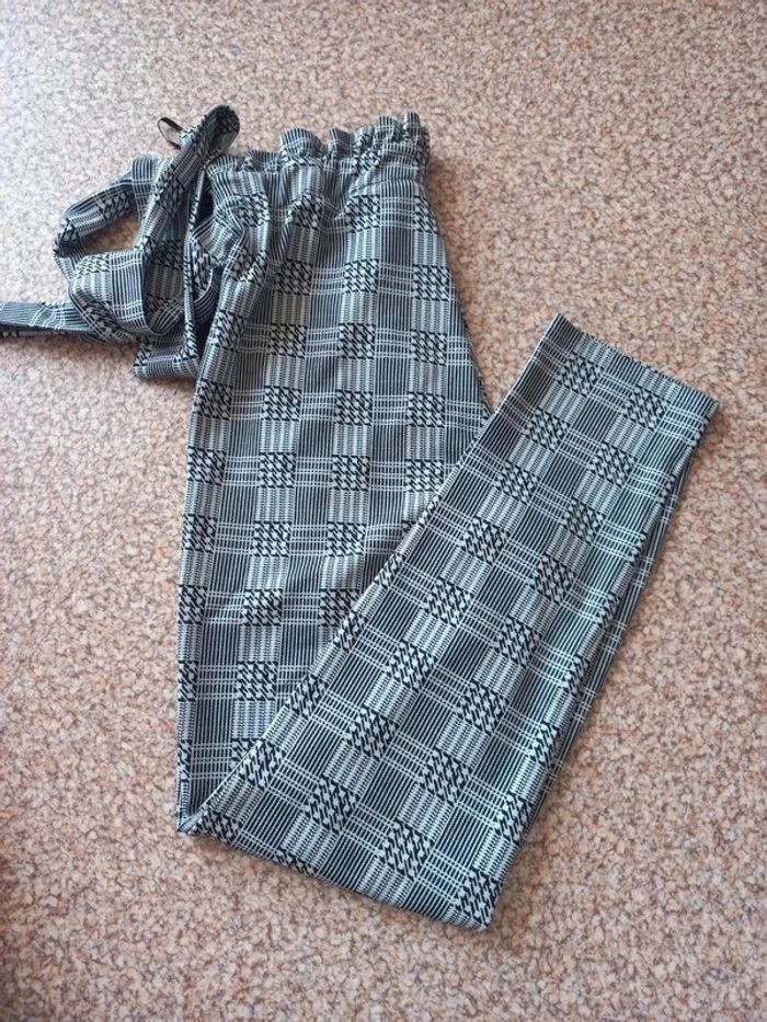 Pantalon taille haute à carreaux