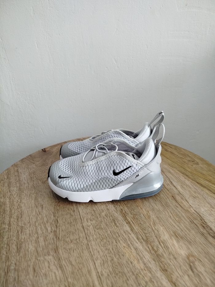 Baskets Nike T 26 - photo numéro 4