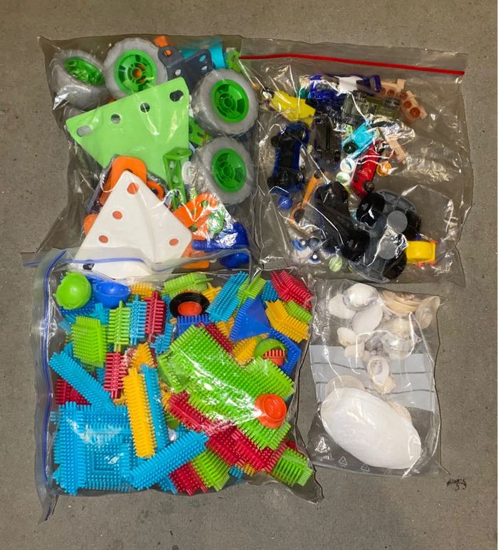 Lot Playmobil + Mecano + Vrac + Clipo Bloko 10KG - photo numéro 4