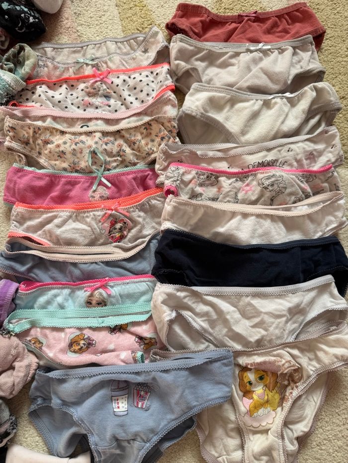 Lot de 55 sous vêtements fille 2-3 ans - photo numéro 5