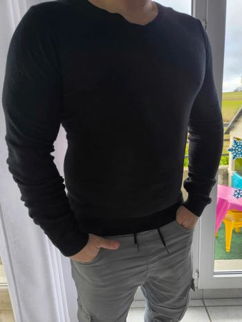 Pull noir , excellent état, teddy Smith, taille M