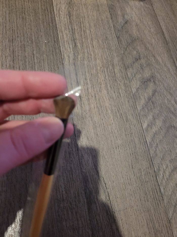 Pinceau fin en bois beige - photo numéro 2