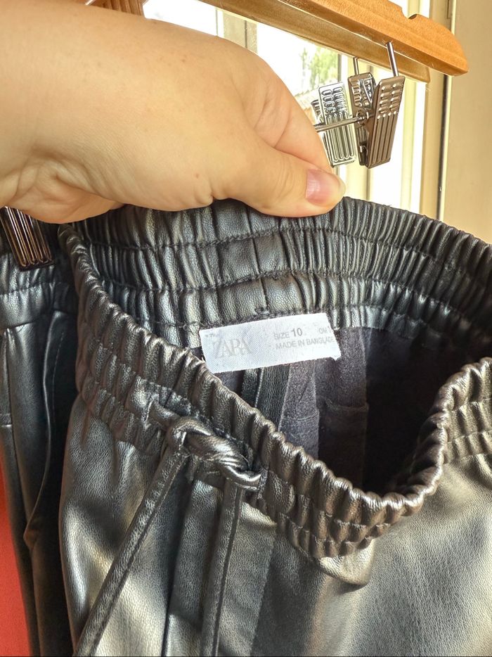Pantalon similicuir Zara 10 ans - photo numéro 4