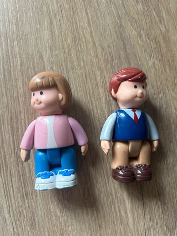 Lot de 2 figurines Toys”R”Us Geoffrey Inc. 1999 – Maison de poupée