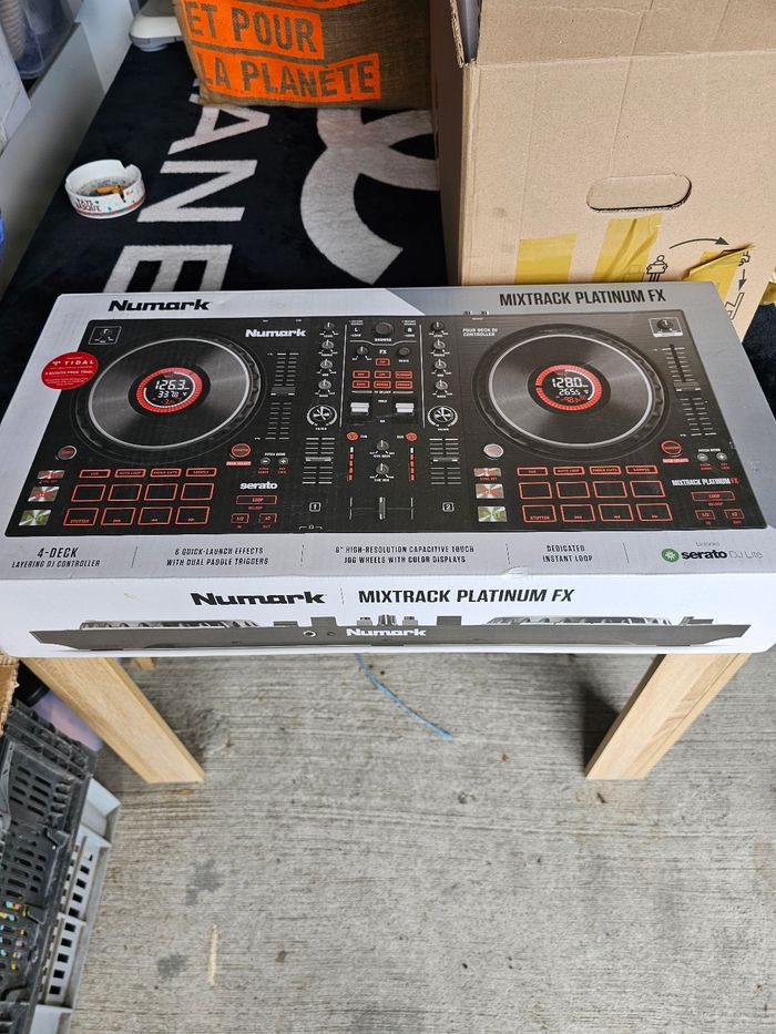 Platine numark contrôleur - photo numéro 2