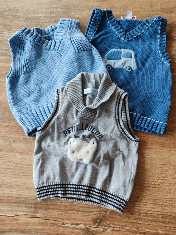 3 pulls sans manches