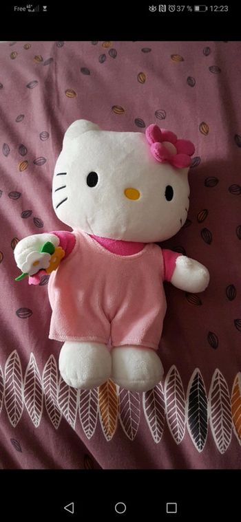 Très mignonne Peluche hello kitty rose 🌸