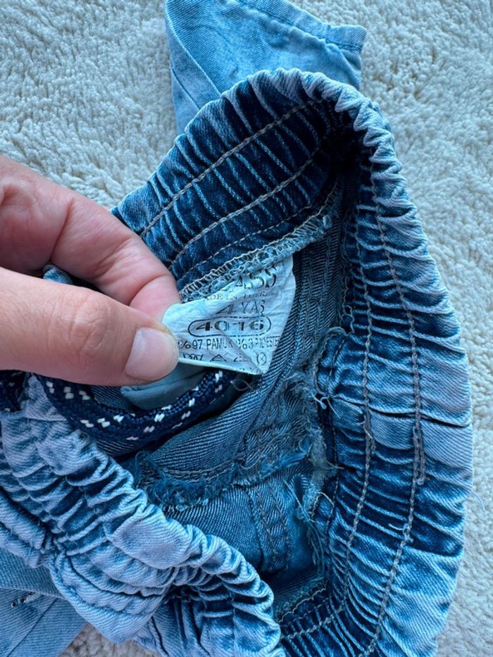 👖Lot 2 jeans - fille 4 ans- levi’s- Class - très bon état et bon état - photo numéro 5