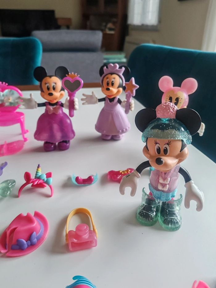 Figurines Minnie et ses accessoires - photo numéro 3